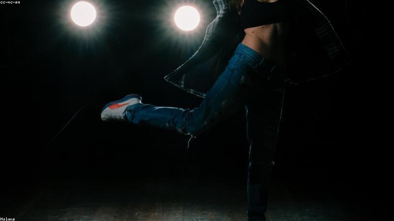Corsi Di Danza Hip Hop Vicino A Loano — Identity Dance School Pietra Ligure